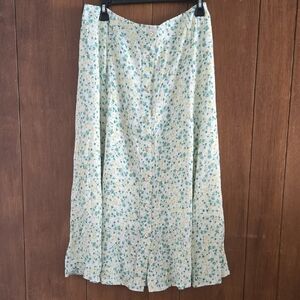 Ever New Ainsley Curve Button Through Floral Midi Skirt Riviera Ditsy 14